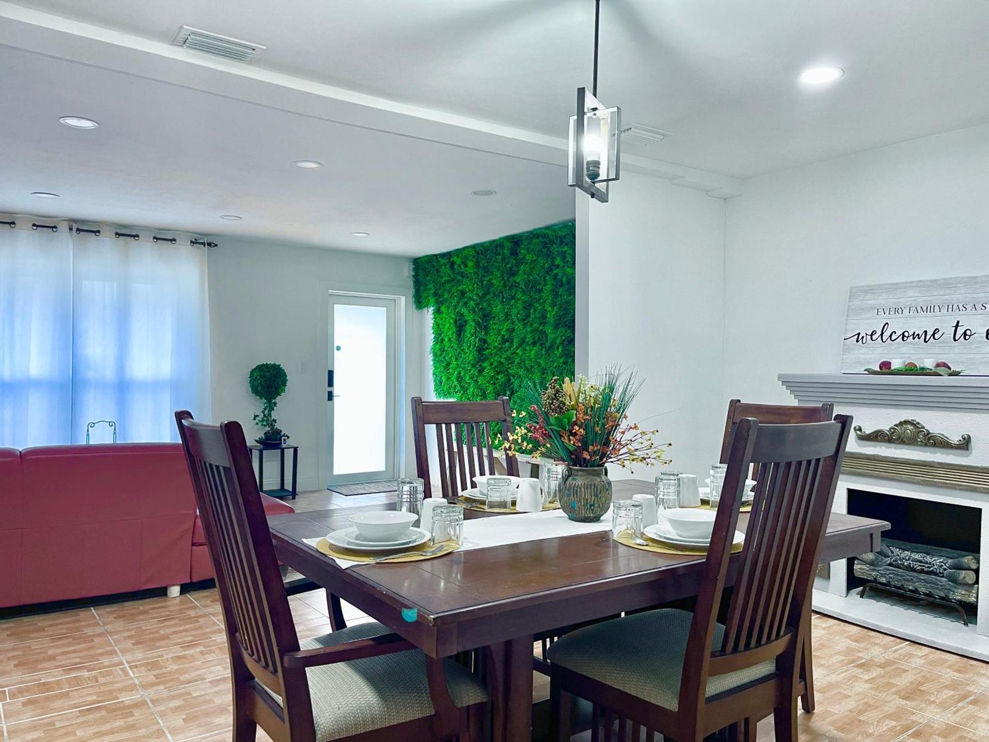 Akeyi Miami305 Private Bedrooms Dış mekan fotoğraf